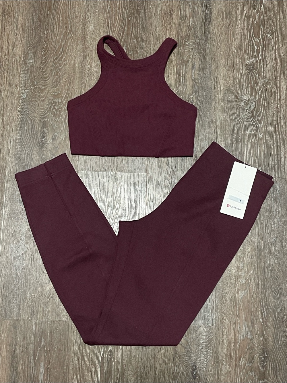 NWOT/NWT Lululemon Matching Garnet Set. Size Top 8/Bottom L